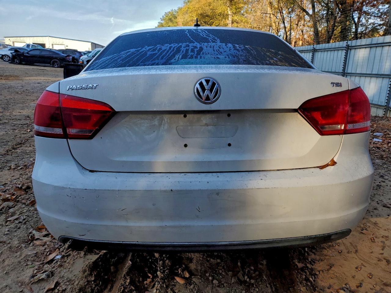 VOLKSWAGEN PASSAT S
