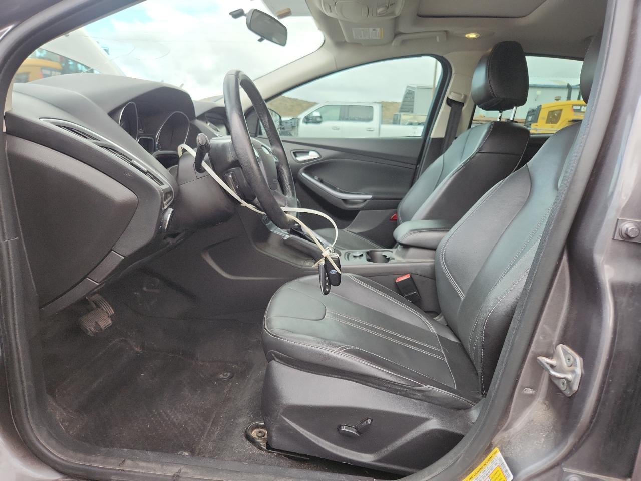 FORD FOCUS TITANIUM