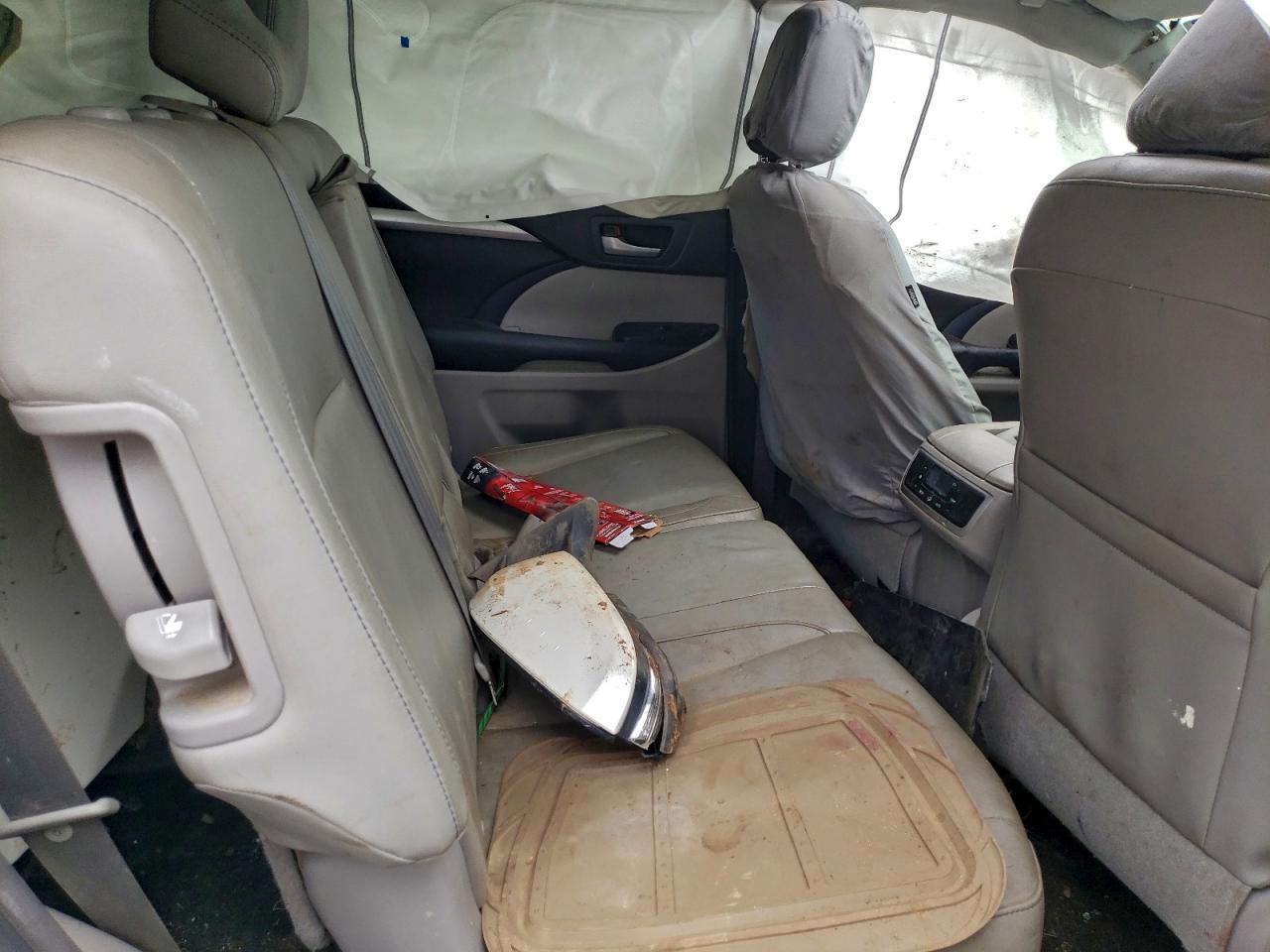 Lot #3304811640 2016 TOYOTA HIGHLANDER