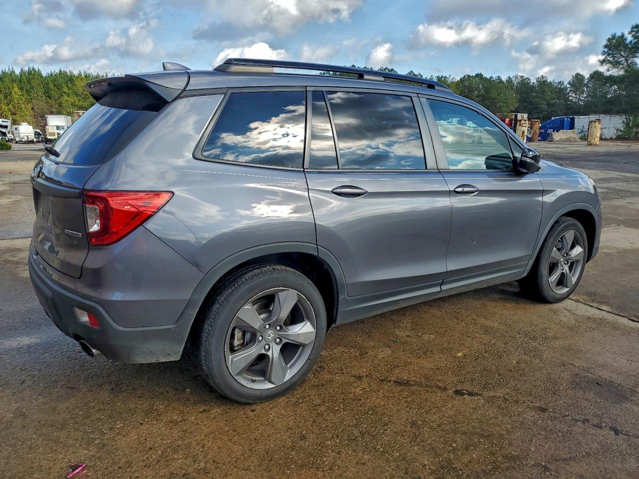HONDA PASSPORT TOURING