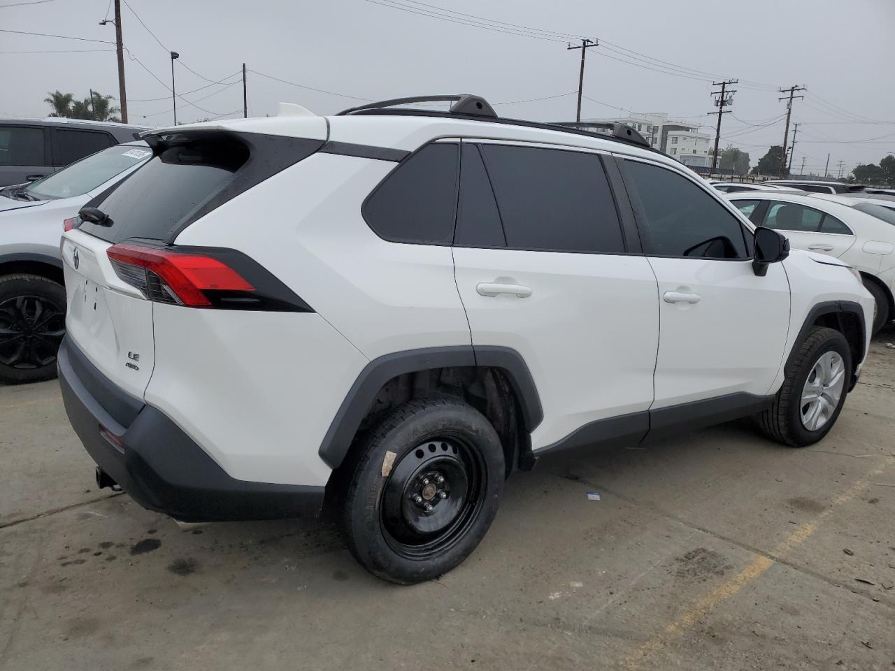TOYOTA RAV4 LE
