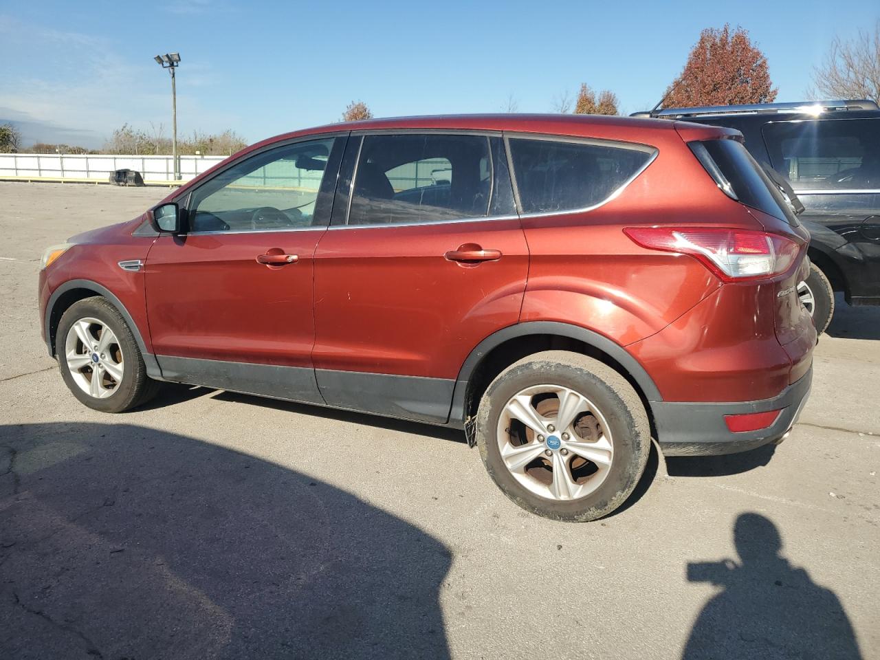FORD ESCAPE SE