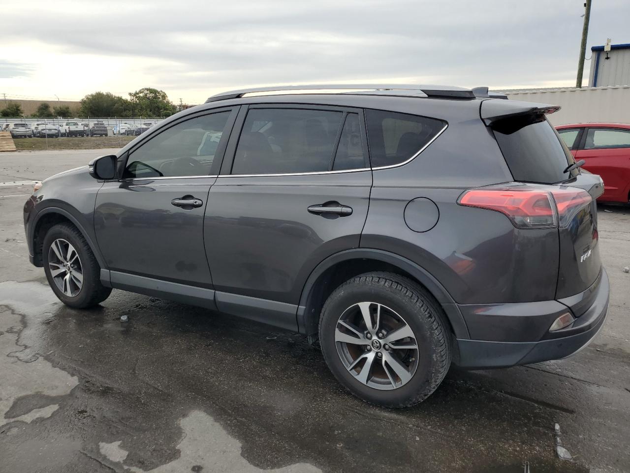 TOYOTA RAV4 XLE