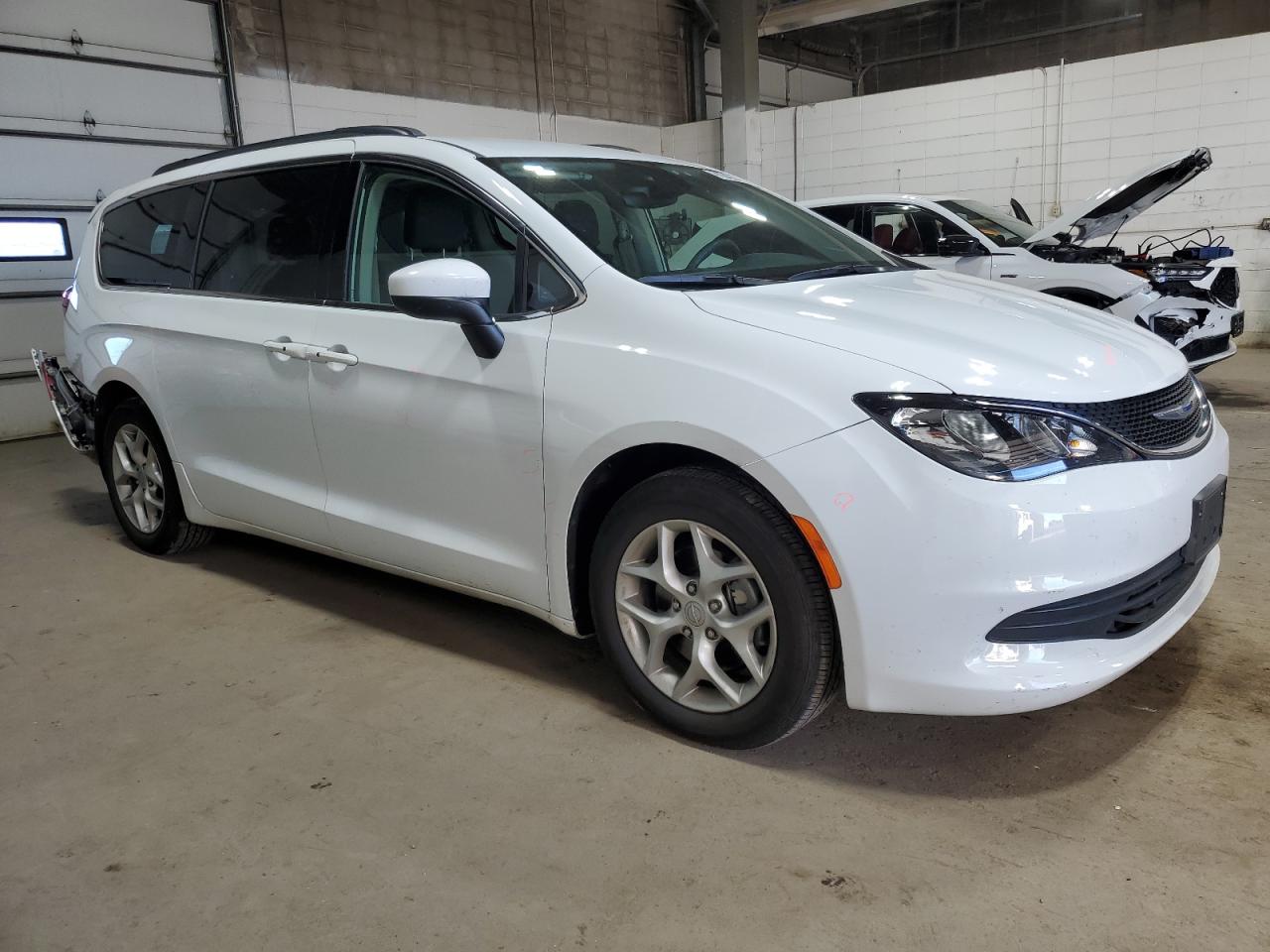 CHRYSLER PACIFICA TOURING