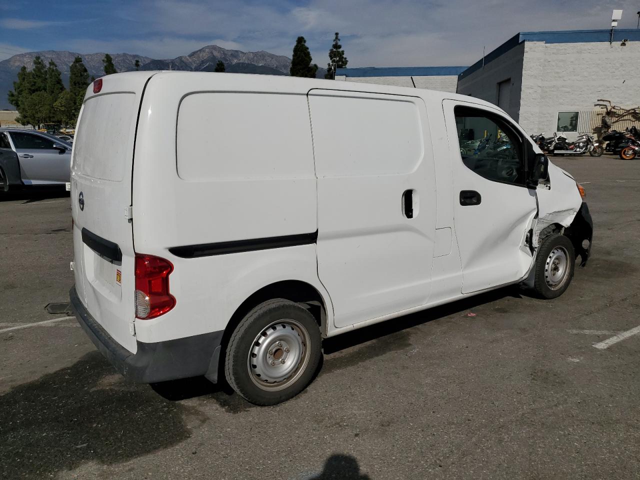 NISSAN NV200 2.5S