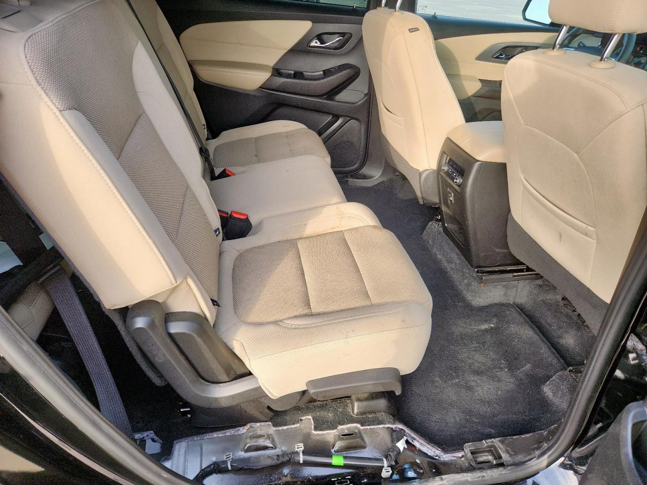 CHEVROLET TRAVERSE LS