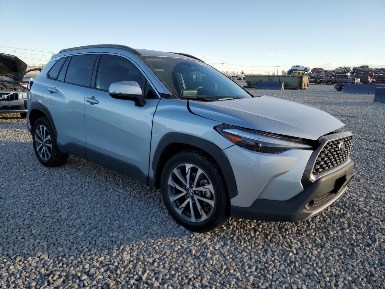 TOYOTA COROLLA CROSS XLE