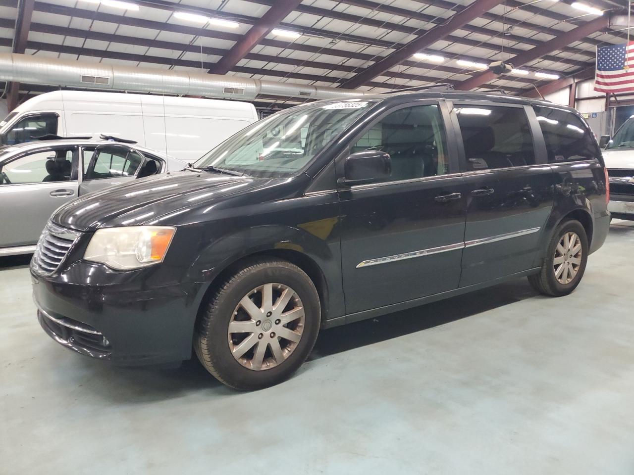 CHRYSLER TOWN & COUNTRY TOURING