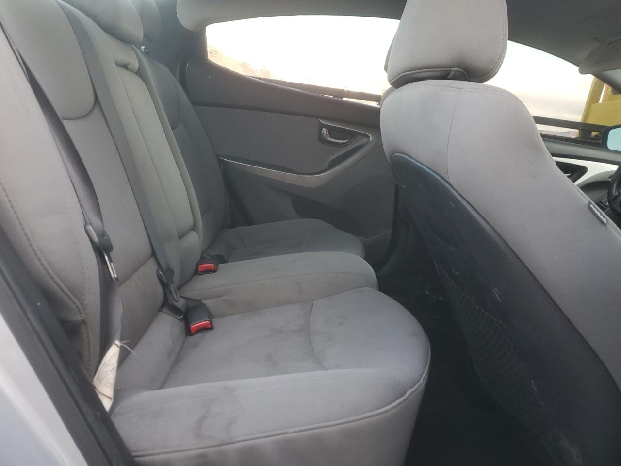 Lot #3291435132 2013 HYUNDAI ELANTRA GL