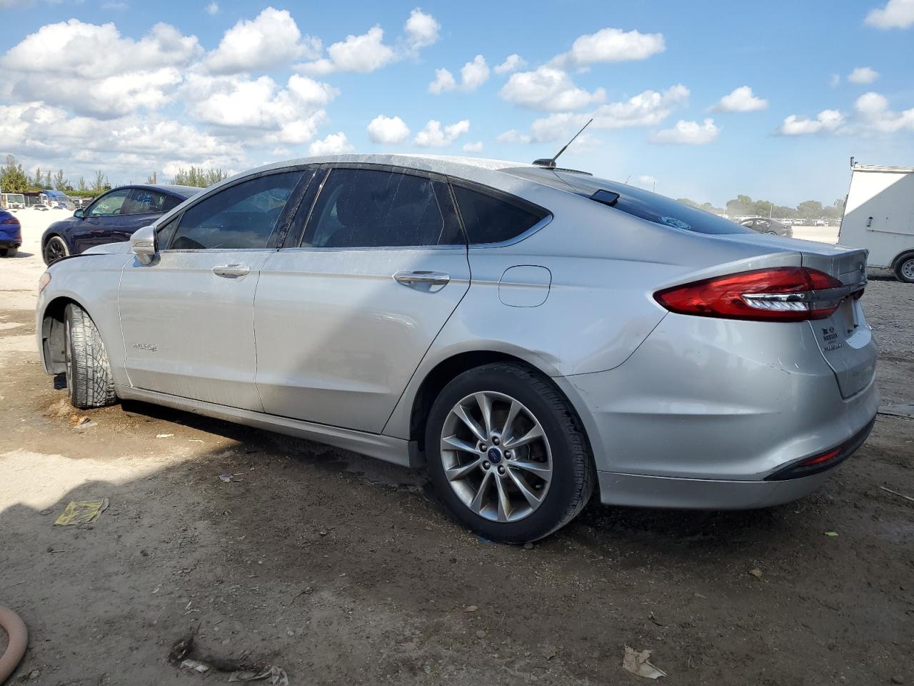 FORD FUSION SE HYBRID