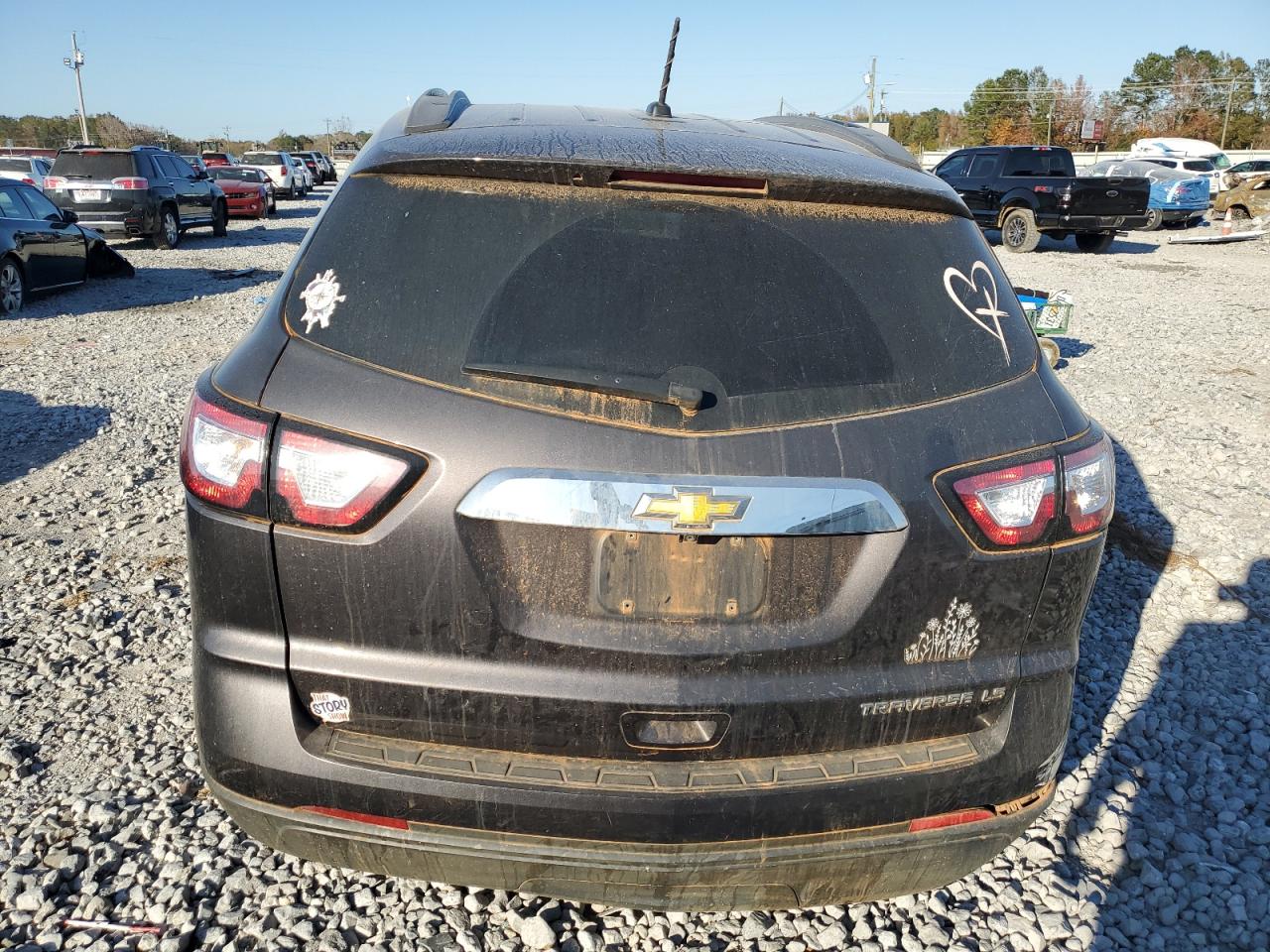 CHEVROLET TRAVERSE LS