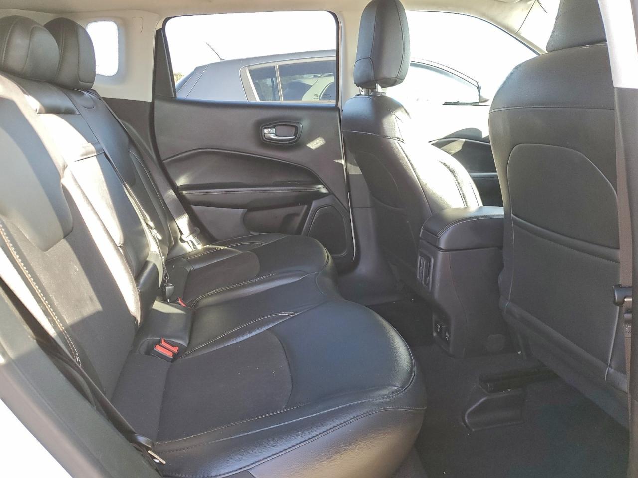 JEEP COMPASS LATITUDE