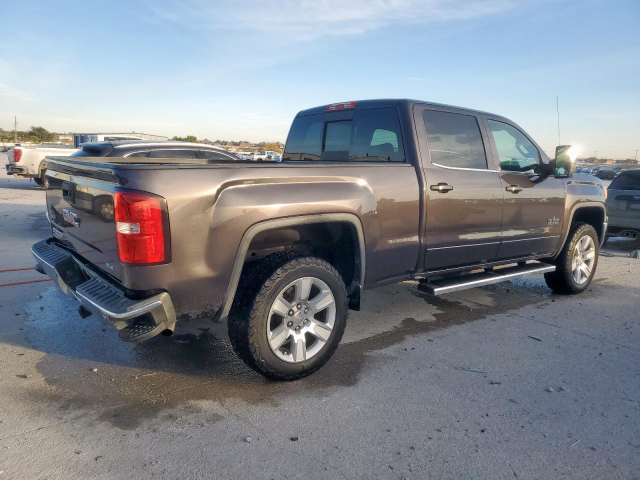 GMC SIERRA K1500 SLE