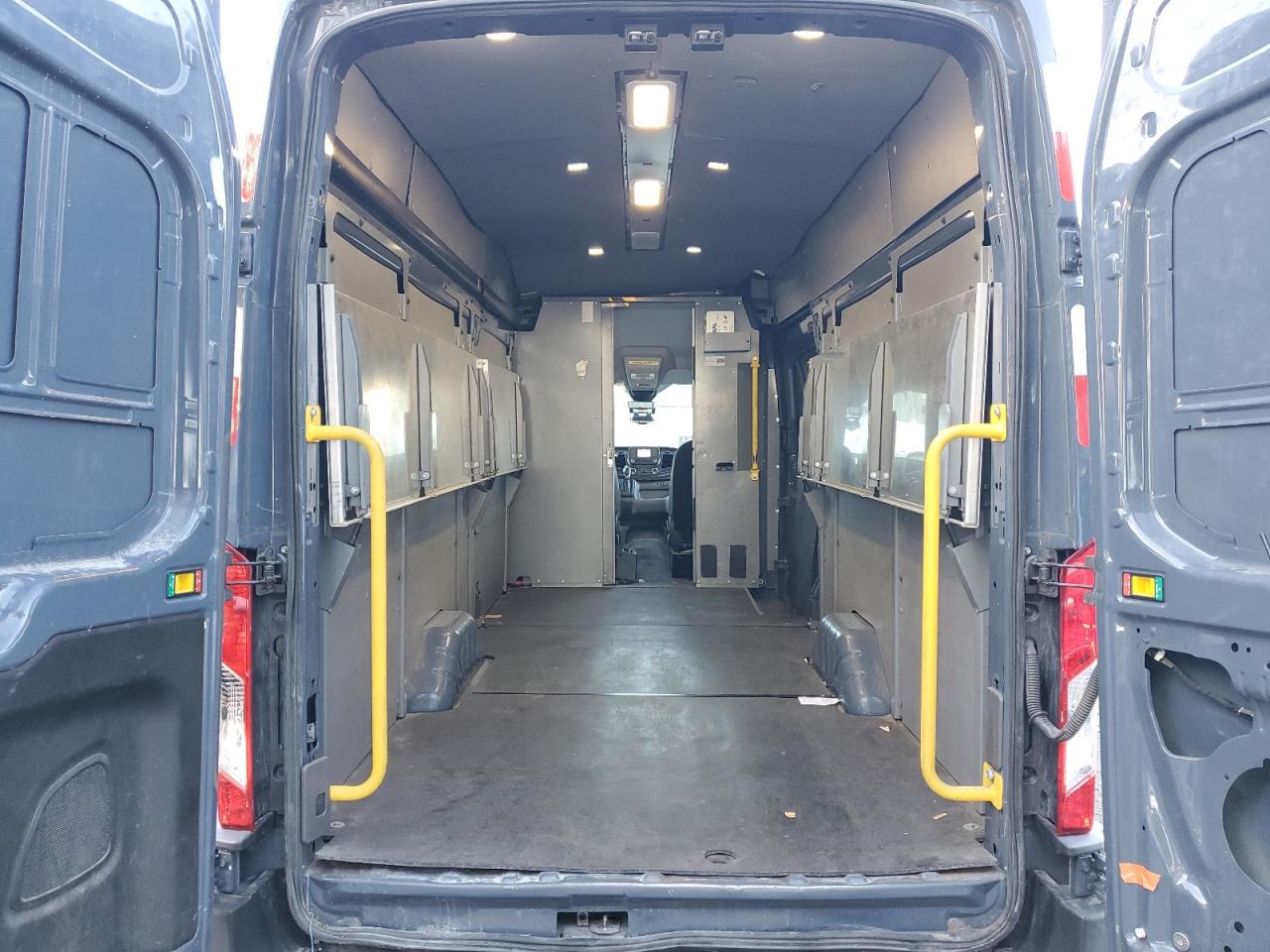 Lot #3311666223 2020 FORD TRANSIT