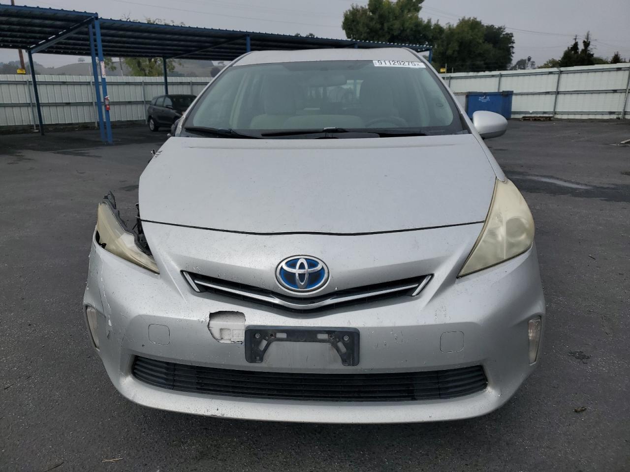 TOYOTA PRIUS V