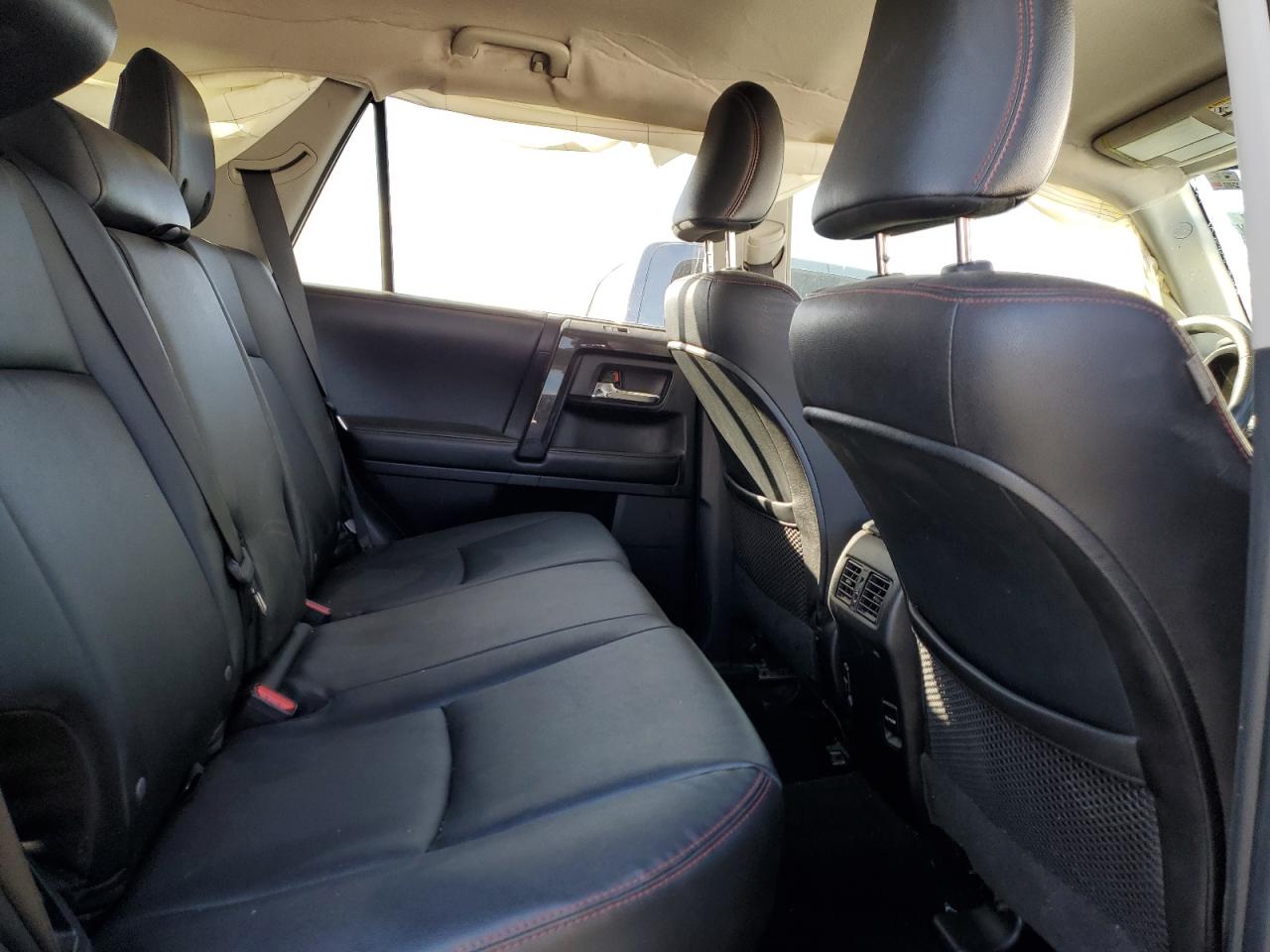 TOYOTA 4RUNNER SR5/SR5 PREMIUM