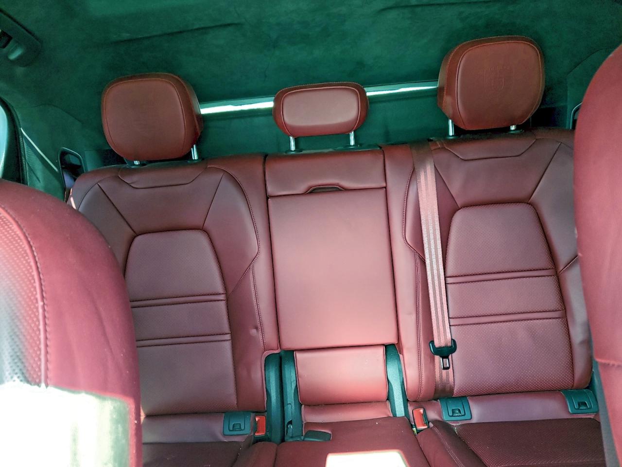 PORSCHE CAYENNE E HYBRID COUPE