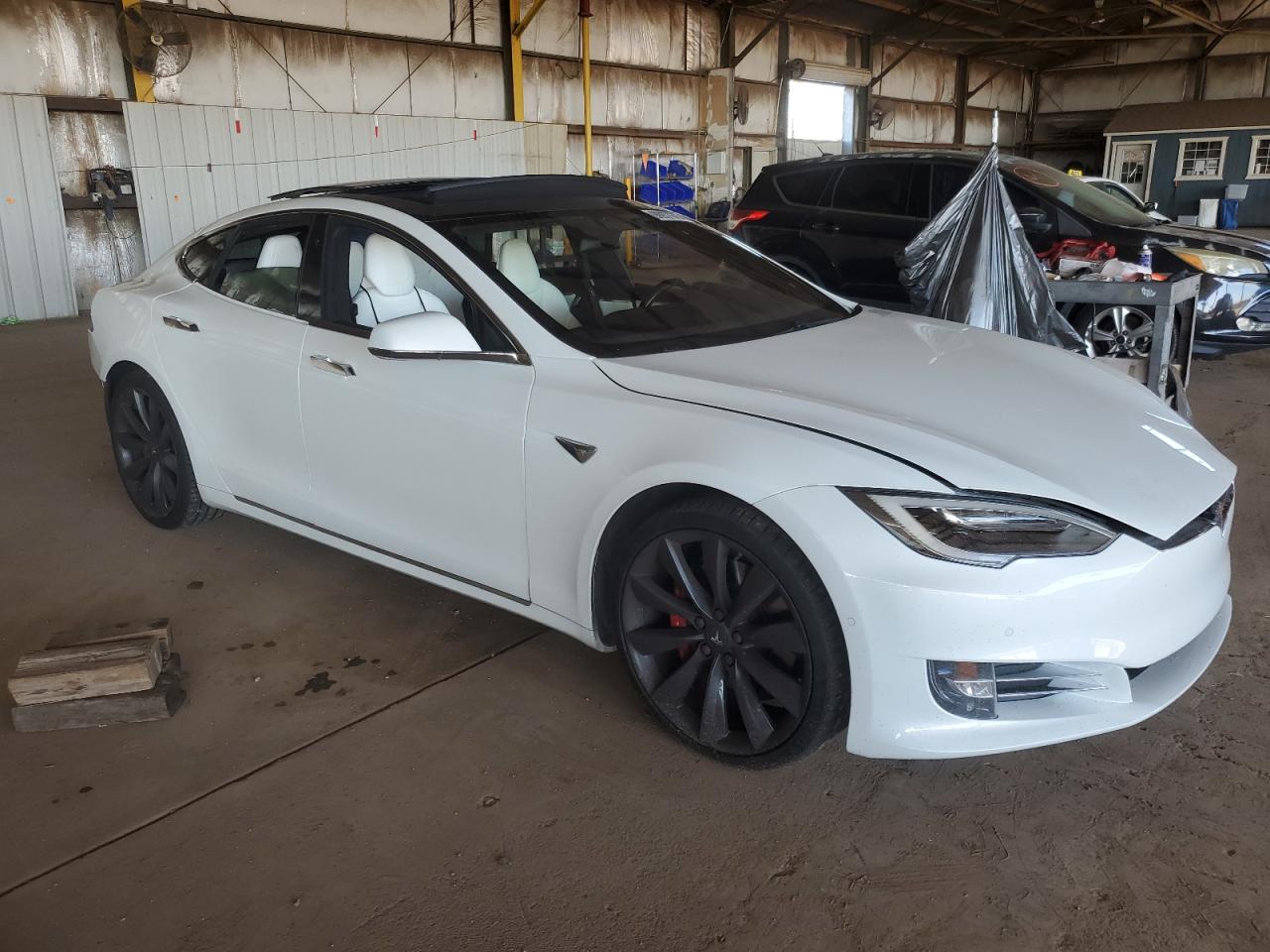 TESLA MODEL S