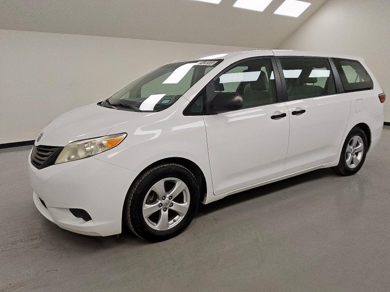 Global Auto Auctions: 2016 TOYOTA SIENNA