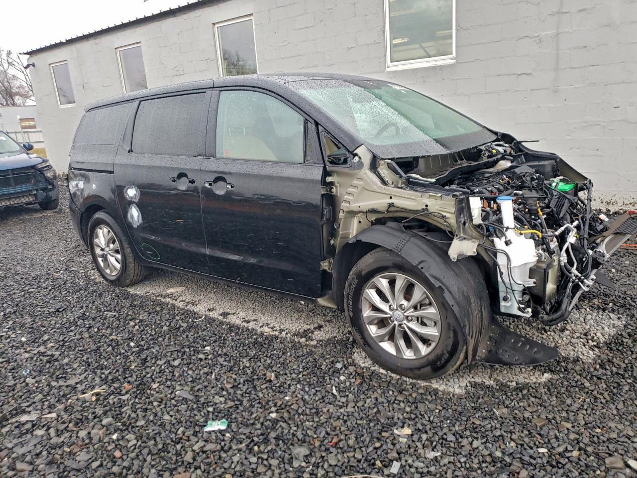 Lot #3302697041 2019 KIA SEDONA LX