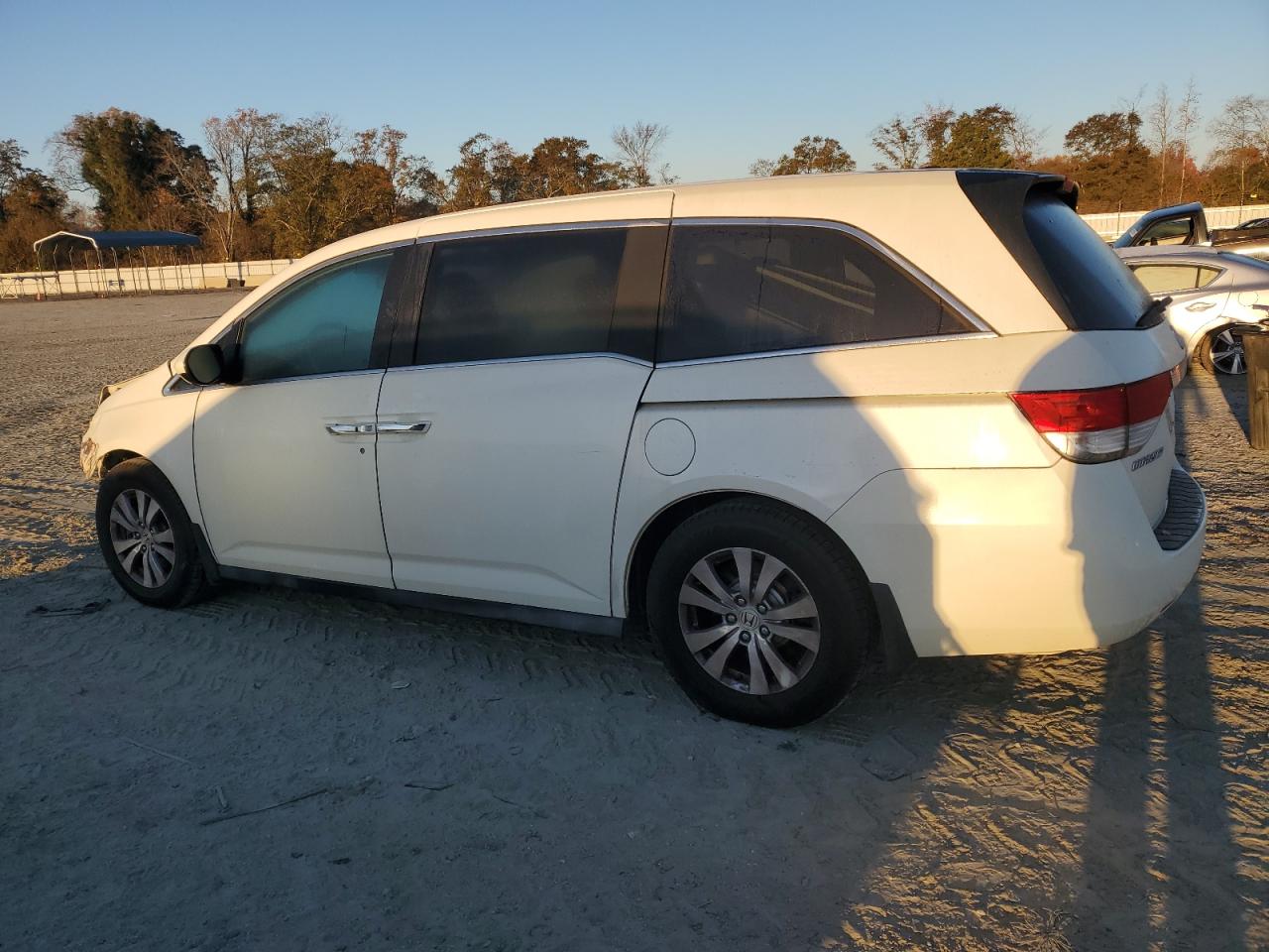 Lot #3297952791 2015 HONDA ODYSSEY EX
