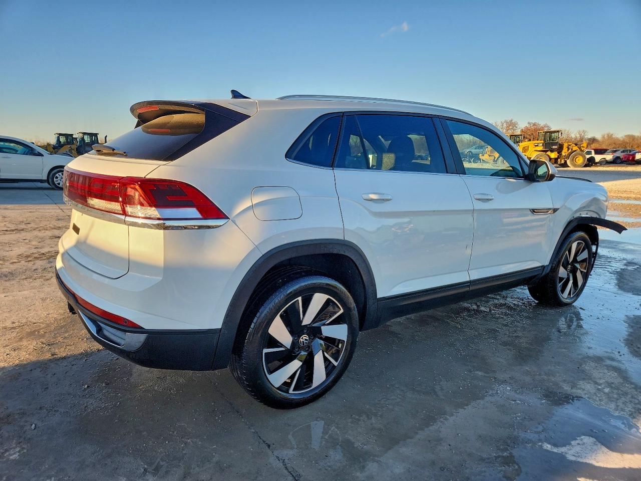 VOLKSWAGEN ATLAS CROSS SPORT SE