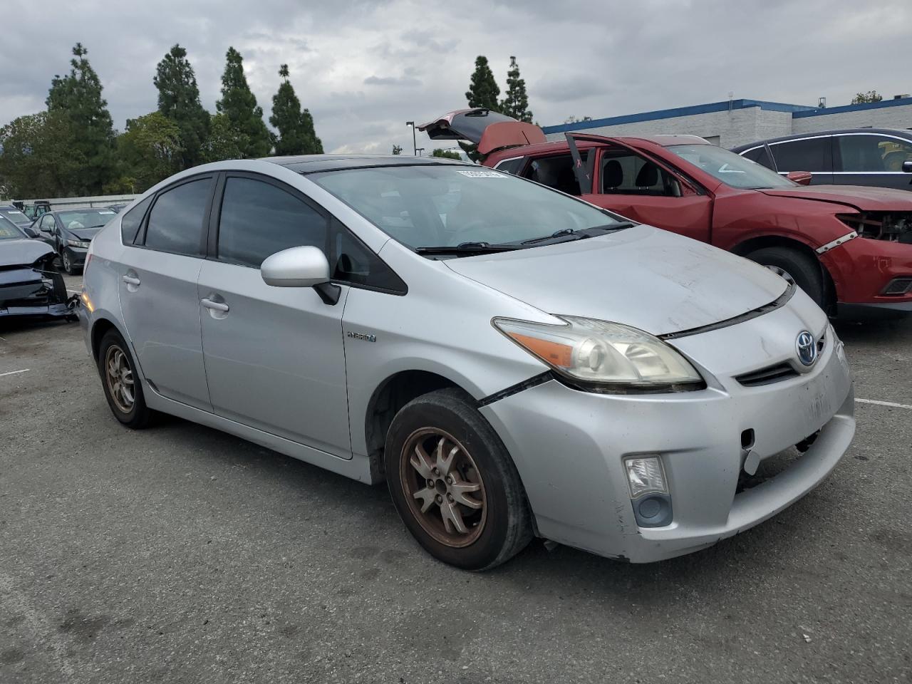 TOYOTA PRIUS