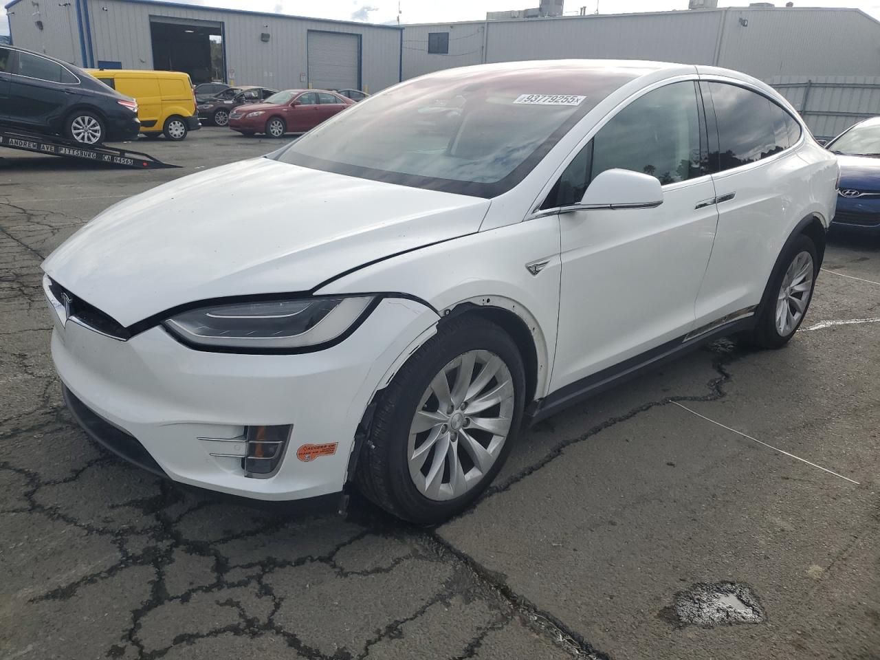 TESLA MODEL X