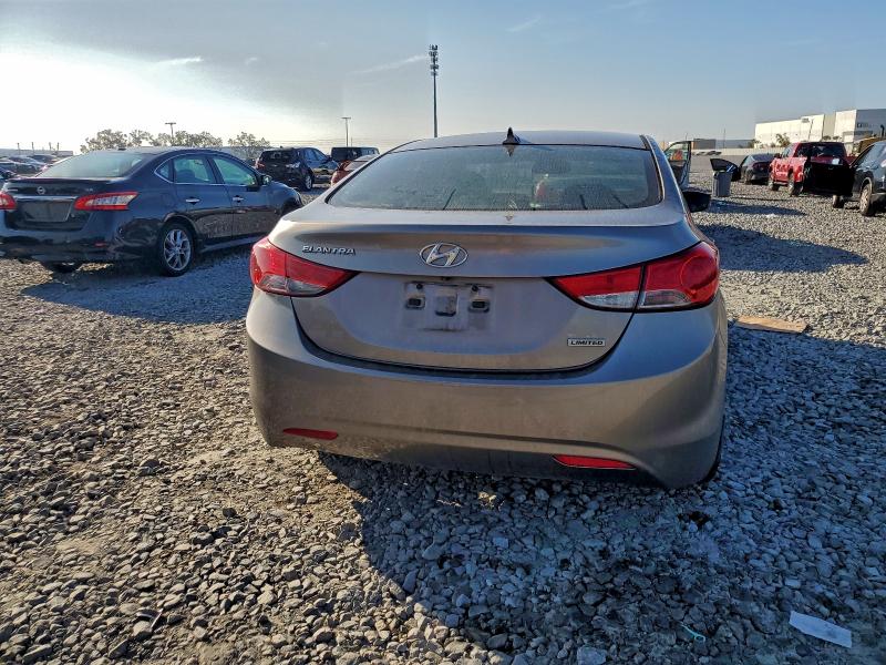 2013 HYUNDAI ELANTRA GL #3301829370