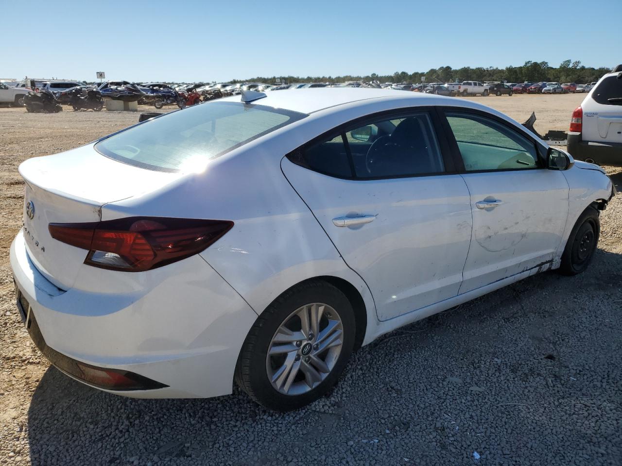 HYUNDAI ELANTRA SEL