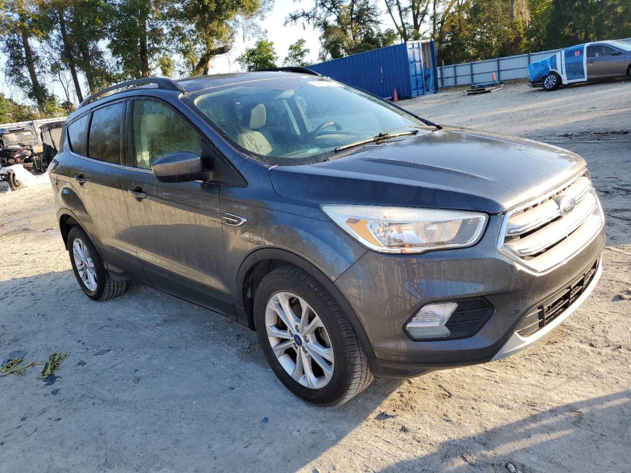 FORD ESCAPE SE