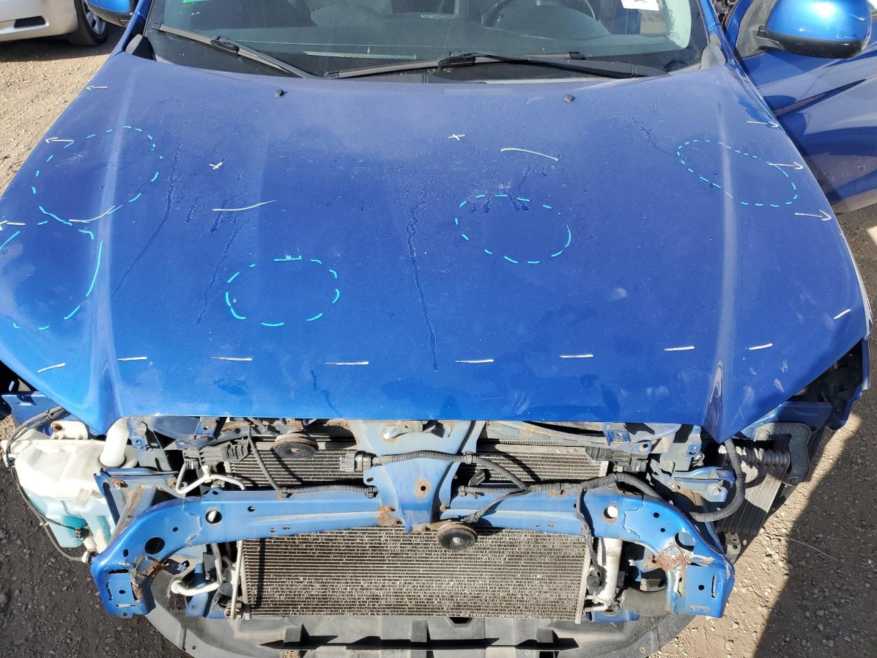 MITSUBISHI OUTLANDER ES