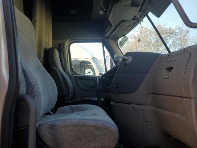 2010 FREIGHTLINER CASCADIA #3290329942