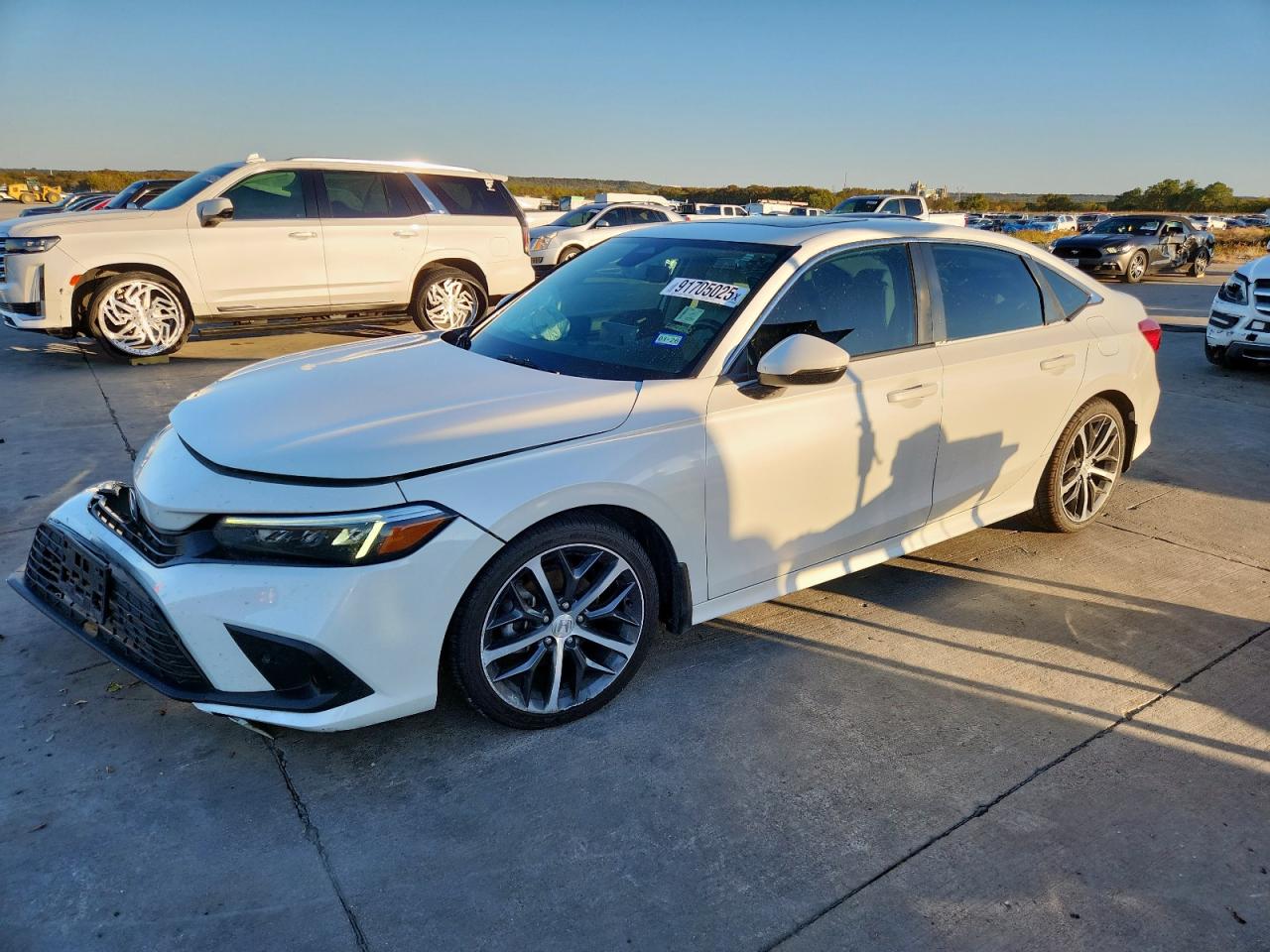 Lot #3303868700 2022 HONDA CIVIC TOUR