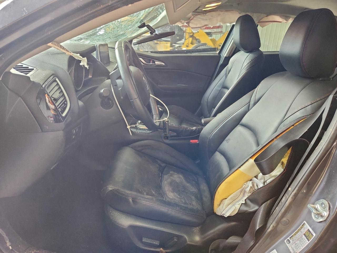 MAZDA 3 GRAND TOURING