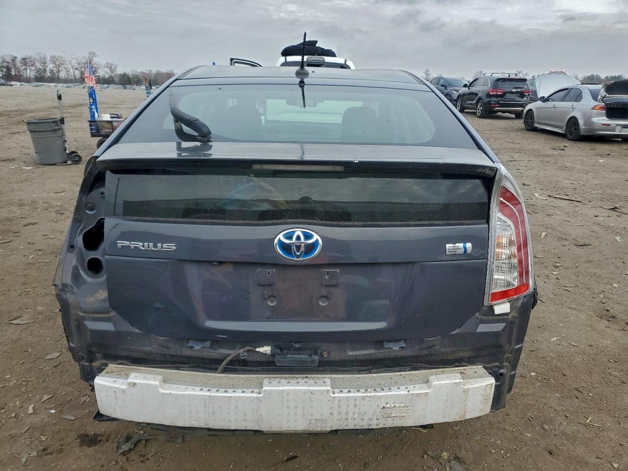 TOYOTA PRIUS