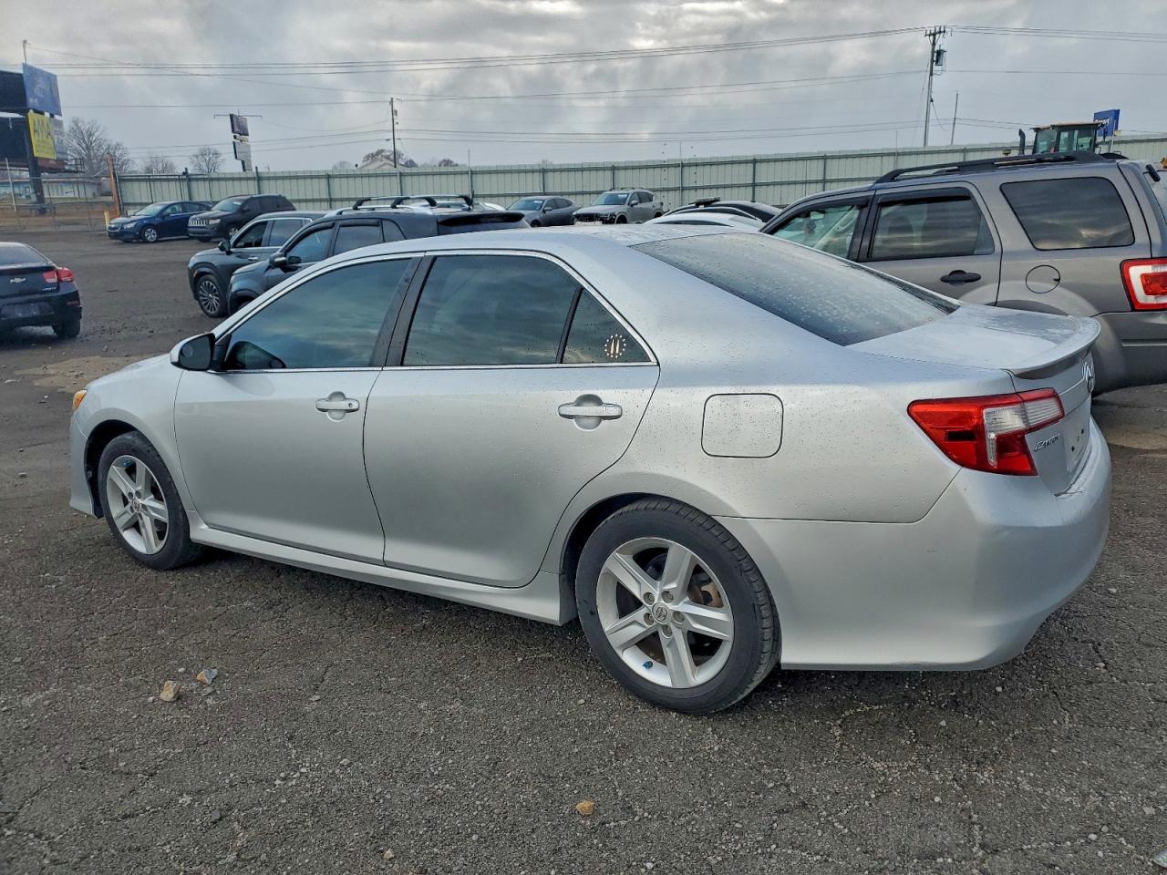 TOYOTA CAMRY L