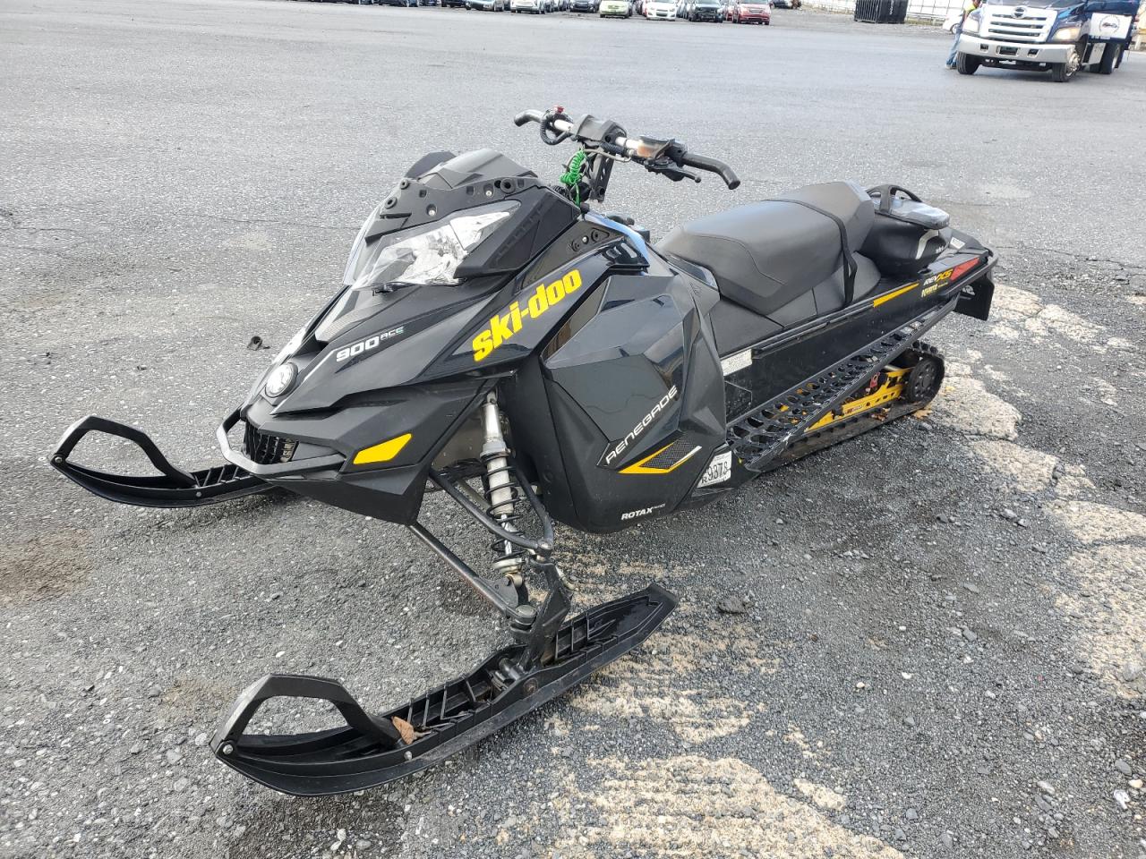 Lot #3282381288 2014 SKI DOO RENEGADE