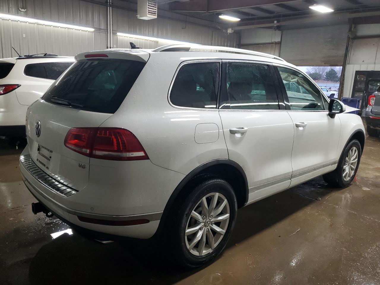 VOLKSWAGEN TOUAREG SPORT
