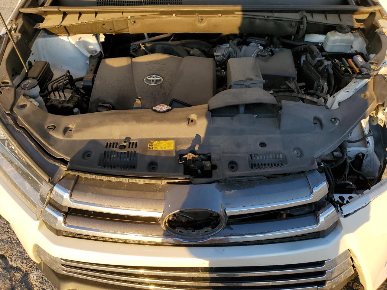 TOYOTA HIGHLANDER LIMITED