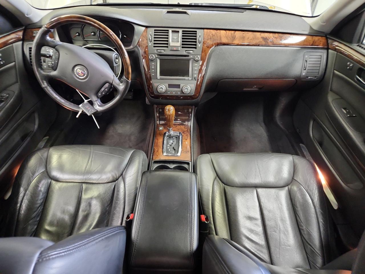 CADILLAC DTS PREMIUM COLLECTION