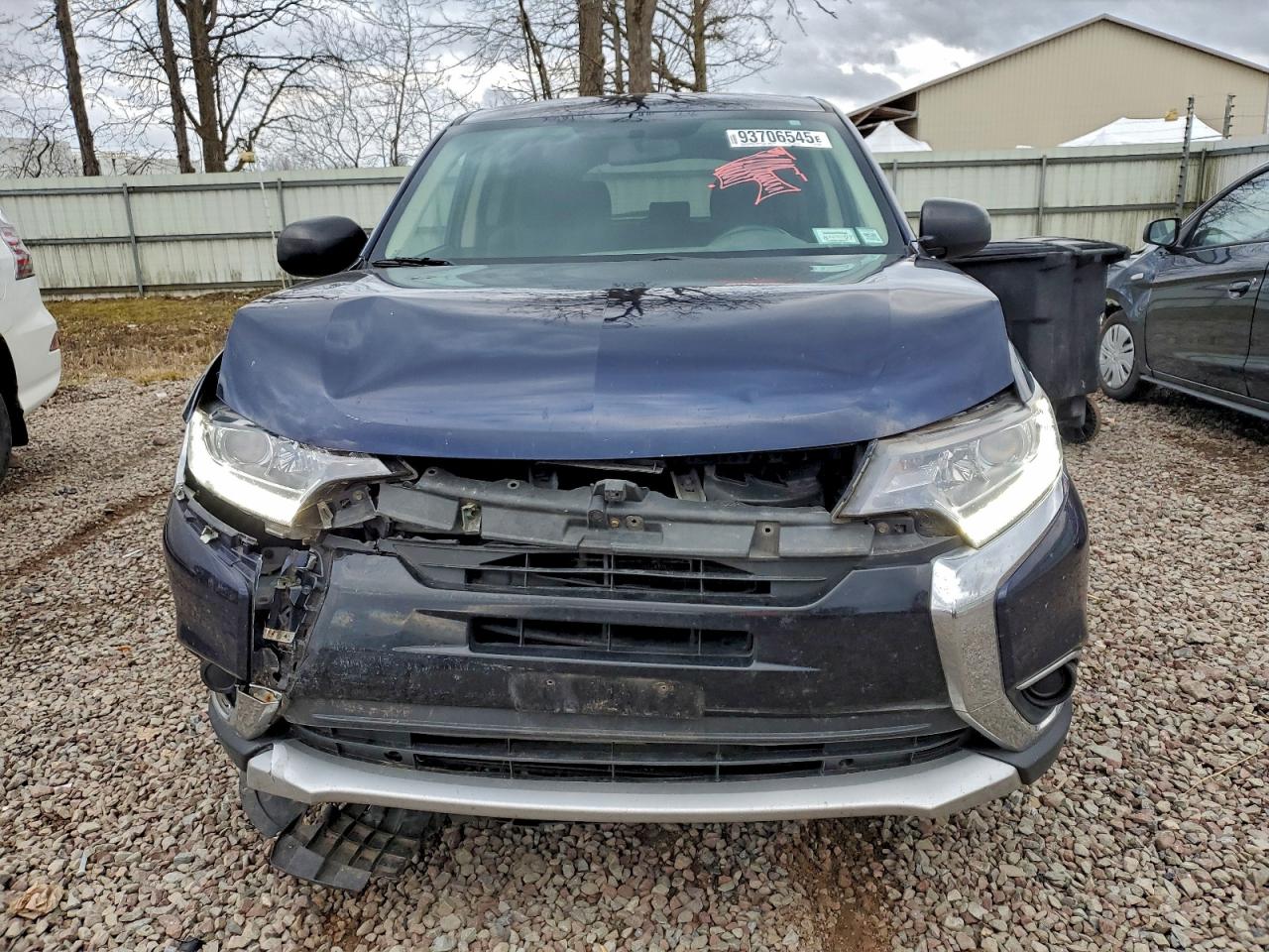 MITSUBISHI OUTLANDER ES