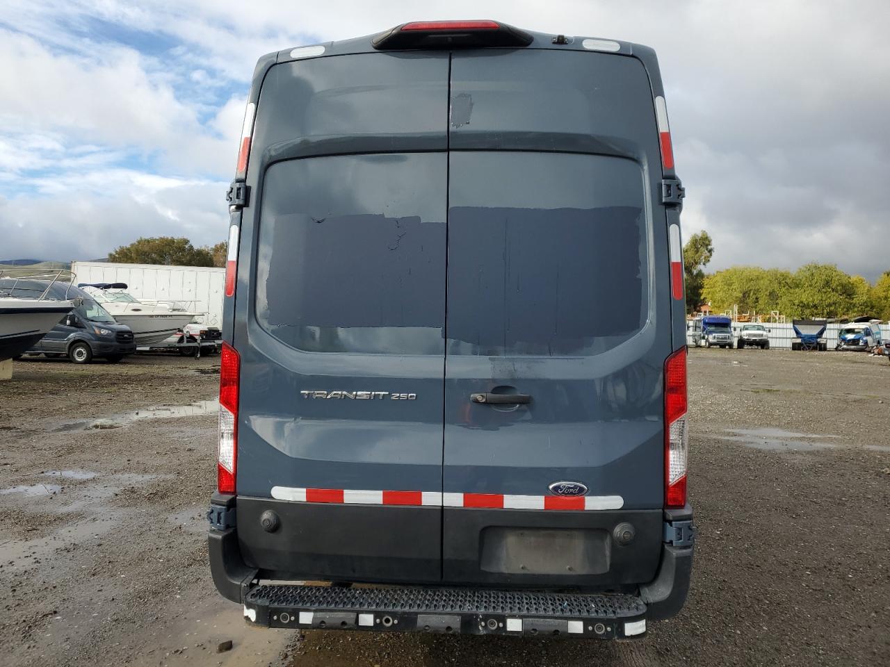 Lot #3311666218 2020 FORD TRANSIT T-