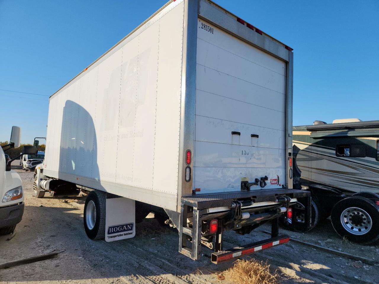 Lot #3286490167 2018 INTERNATIONAL 4000 4300