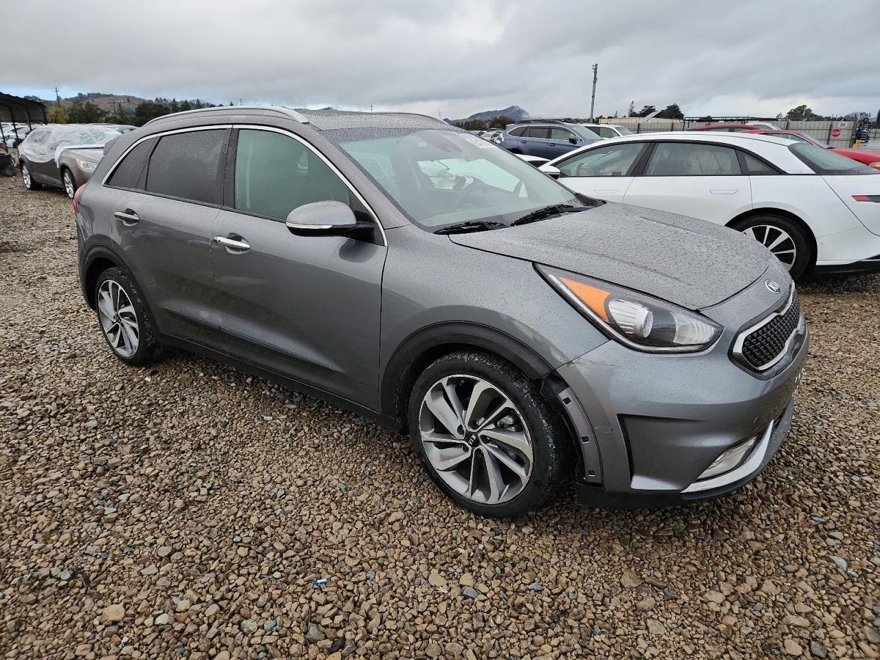 KIA NIRO EX TOURING