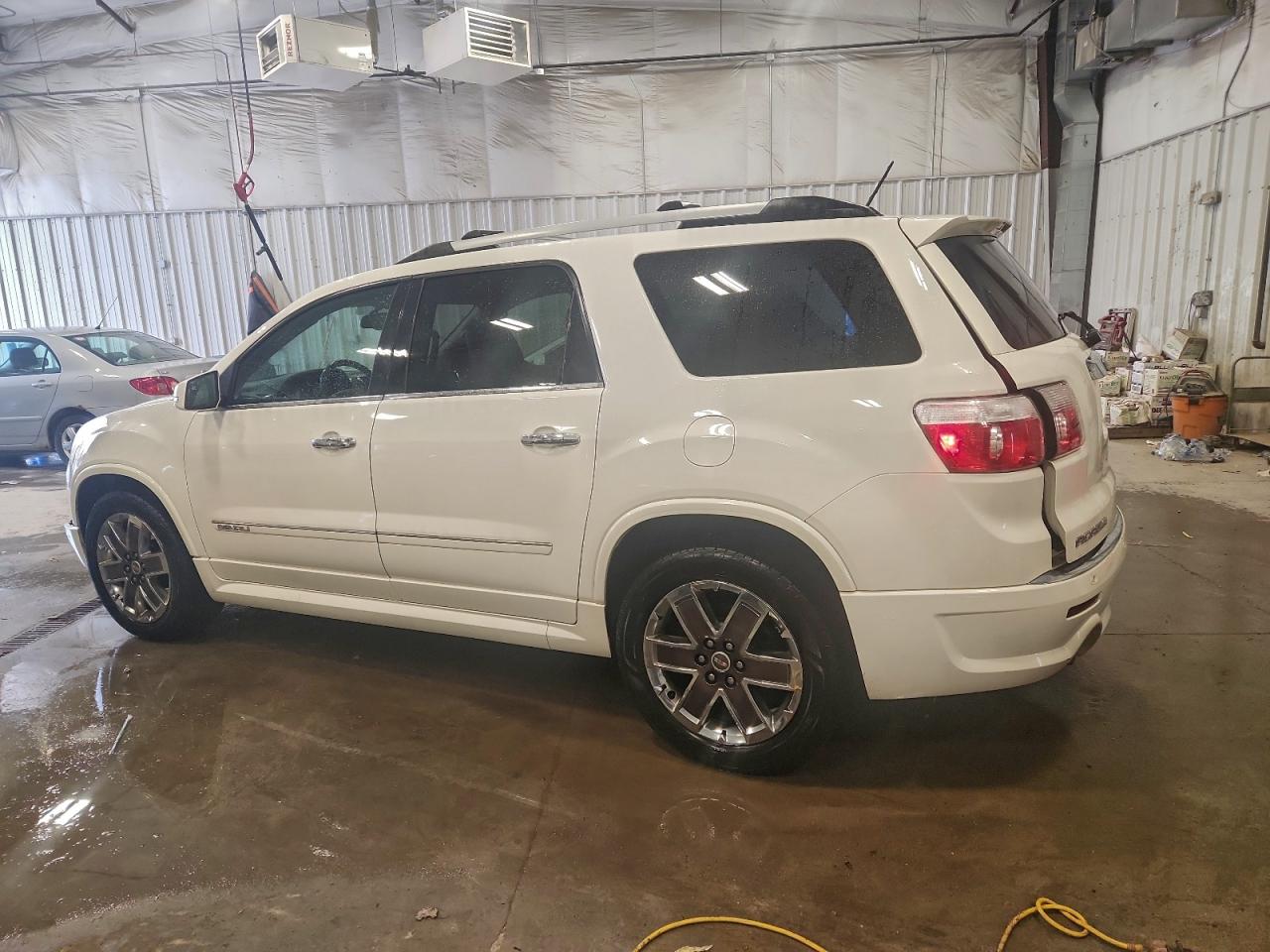 GMC ACADIA DENALI