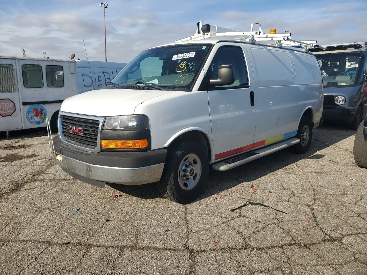 Lot #3293315460 2016 GMC SAVANA