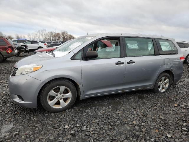 2013 TOYOTA SIENNA #3285624266