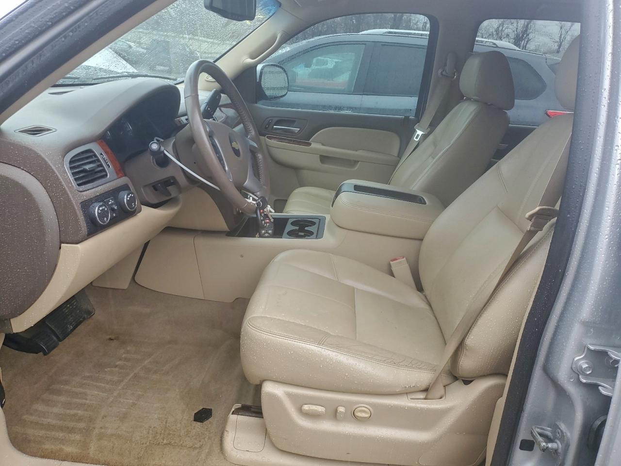 CHEVROLET SUBURBAN K1500 LT