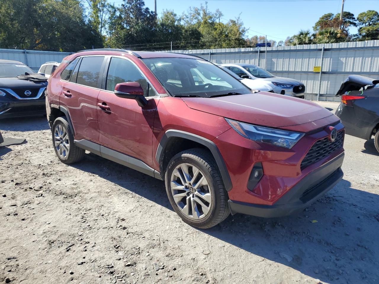TOYOTA RAV4 XLE PREMIUM